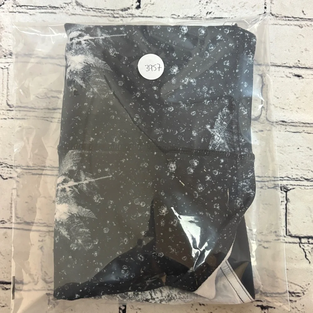 Airhole Facemask Bundle of 2 Men ML Snowy Pine Bandana & Snowflake Neck Gaiter